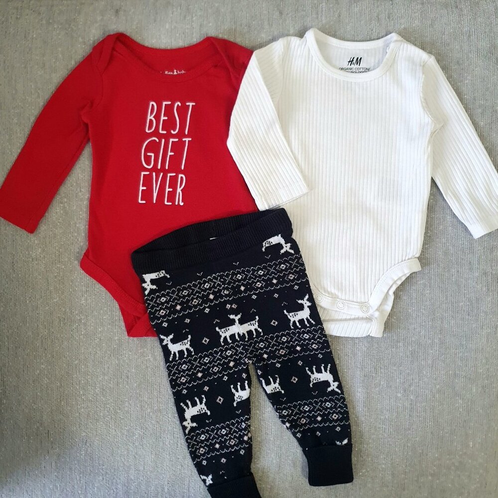 Baby Girl's Bundle Size 3-6 Months Bodysuits Pants